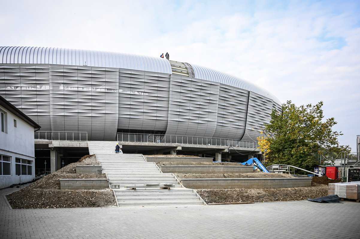 FOTO: Imagini din interiorul Stadionului Municipal - Lucrările se apropie de finalizare