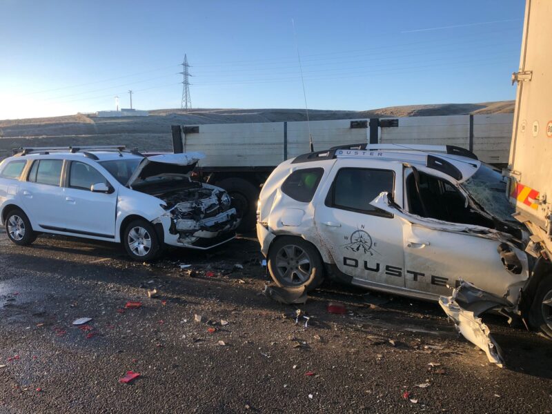 foto accident în lanț cu 11 mașini pe autostrada transilvania - șase persoane rănite