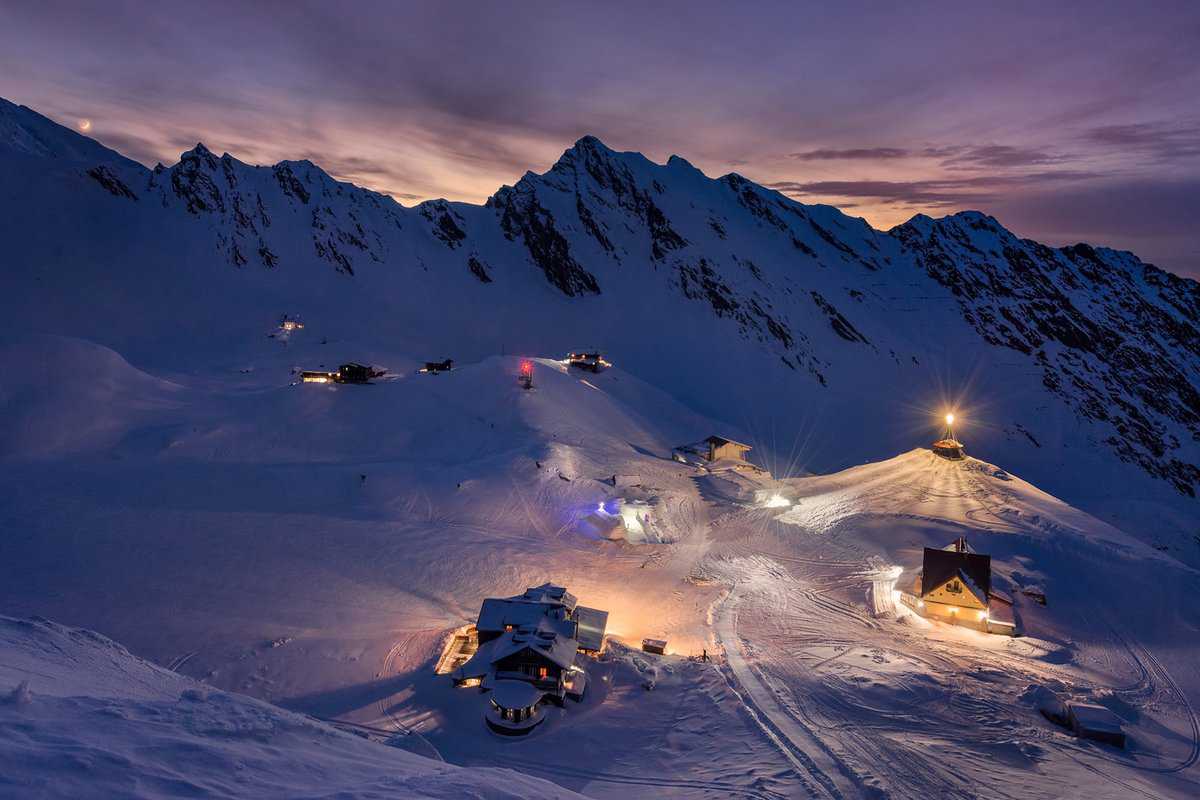 foto au început lucrările la noul hotel de gheață de la bâlea lac - tema proiectului este ”europa”