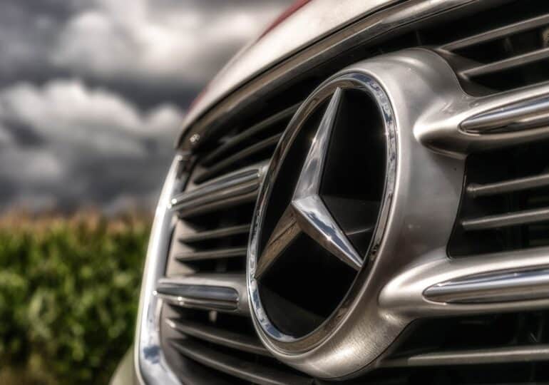 mercedes introduce un abonament care crește viteza automobilului - “acceleration increase” va costa 1.200 dolari pe an