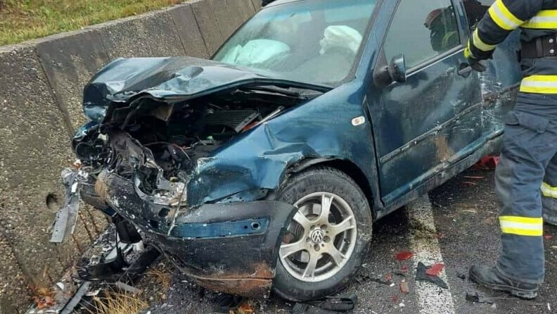 FOTO Sibian implicat într-un accident rutier în județul Mureș - A fost transportat la spital