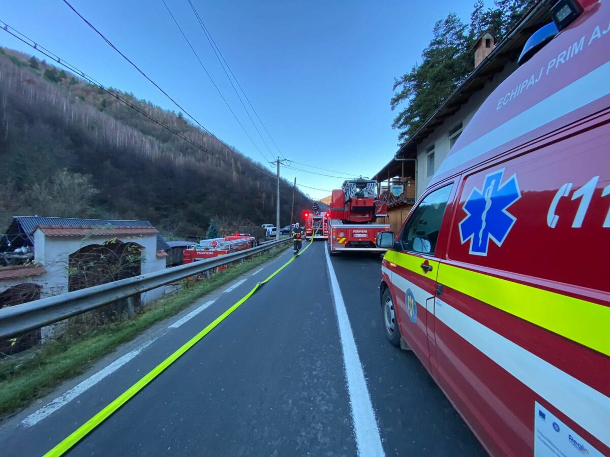 update incendiu la rășinari - a luat foc o anexă gospodărească