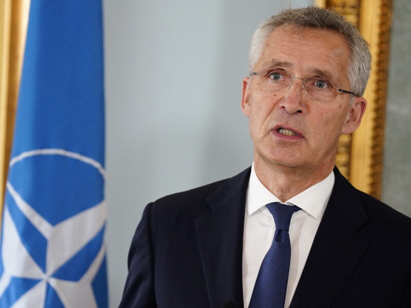 șeful nato, jens stoltenberg se întâlnește luni la bucurești cu klaus iohannis