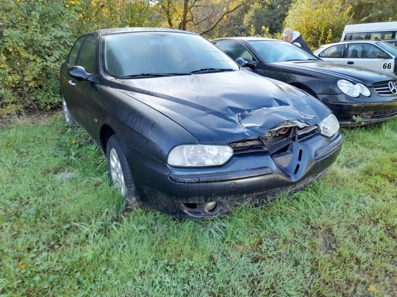 primăria scoate la vânzare peste treizeci de mașini - erau abandonate pe străzile din sibiu