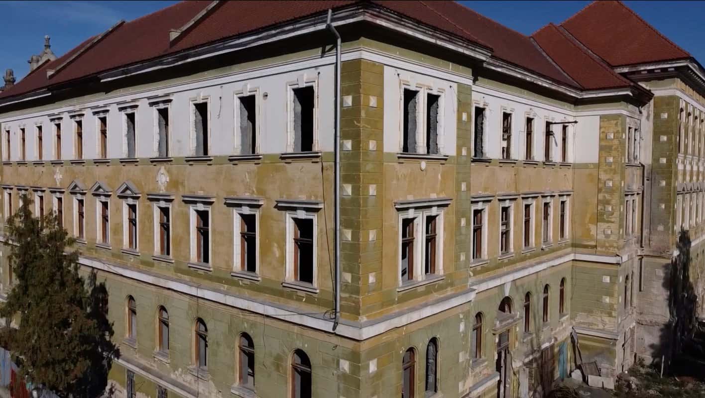 Palatul de Justiție din Sibiu mai are o șansă. Se discută despre continuarea lucrărilor