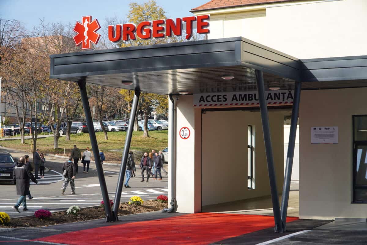 cel mai mare spital din sibiu, obligat să plătească daune de 160.000 euro familiei unui copil mort după o operație