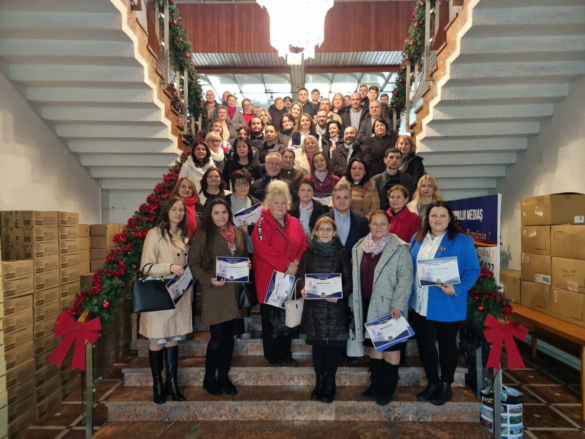 FOTO Voluntarii medieșeni au fost premiați la Primăria Mediaș