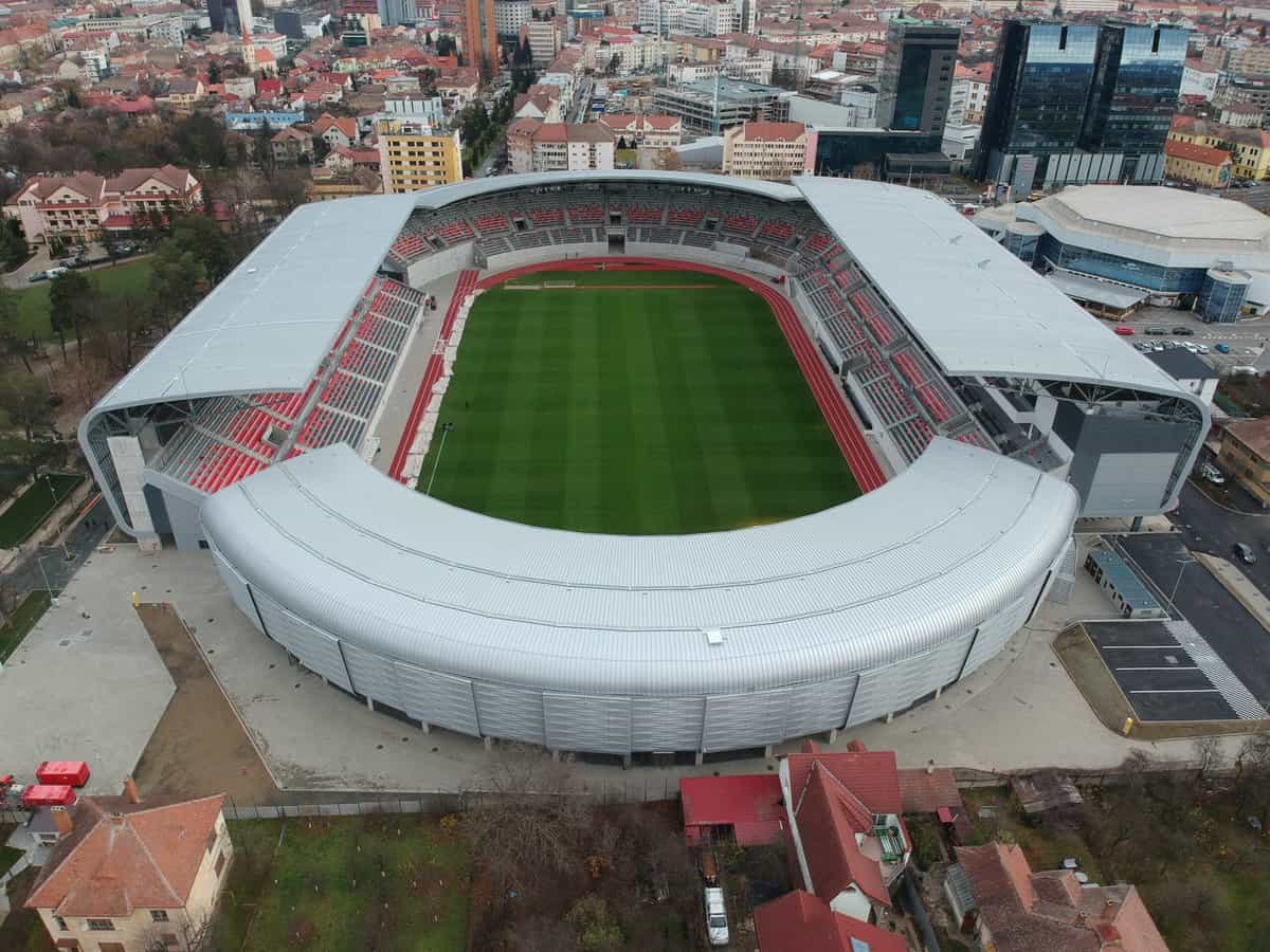 VIDEO FOTO: Stadionul Municipal a fost redeschis - Cum arată „bijuteria” Sibiului de peste 200 milioane lei