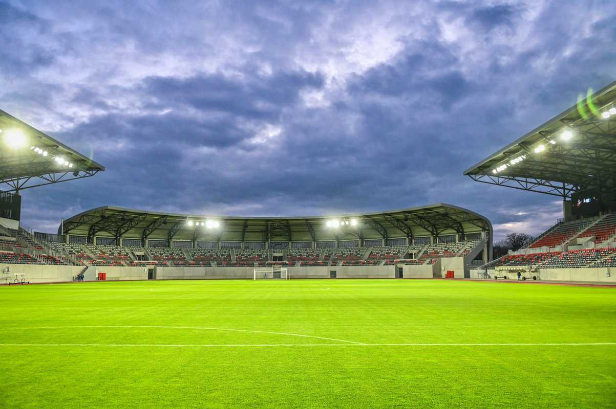 VIDEO FOTO: Stadionul Municipal a fost redeschis - Cum arată „bijuteria” Sibiului de peste 200 milioane lei