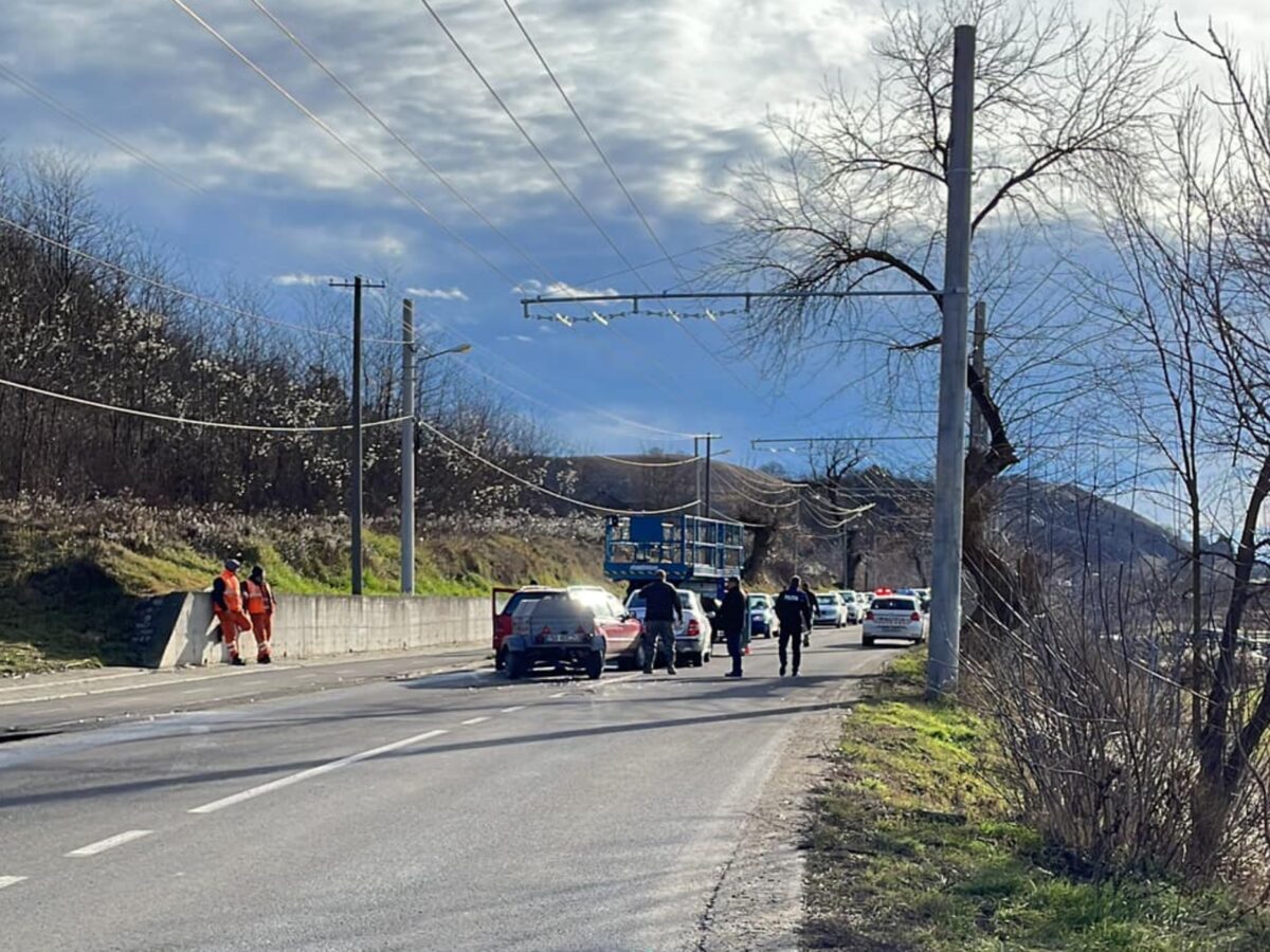 Accident la ieșire din Mediaș spre Moșna - Bărbat de 72 de ani, dus la spital