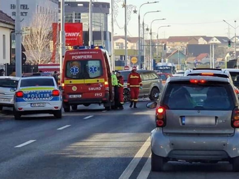 foto: accident cu trei victime pe șoseaua alba iulia - un șofer nu a acordat prioritate