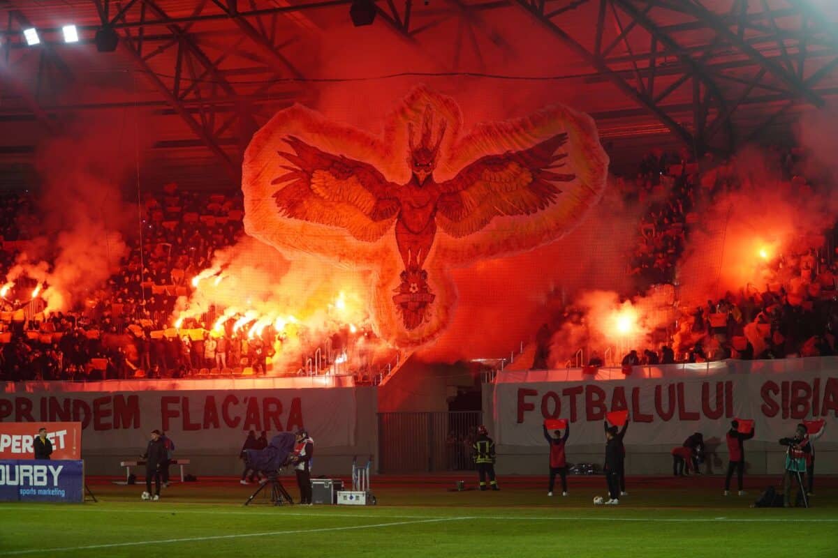 VIDEO FOTO Show total și atmosferă ca în Champions League la Sibiu - Imagini superbe de la inaugurarea stadionului „Municipal”