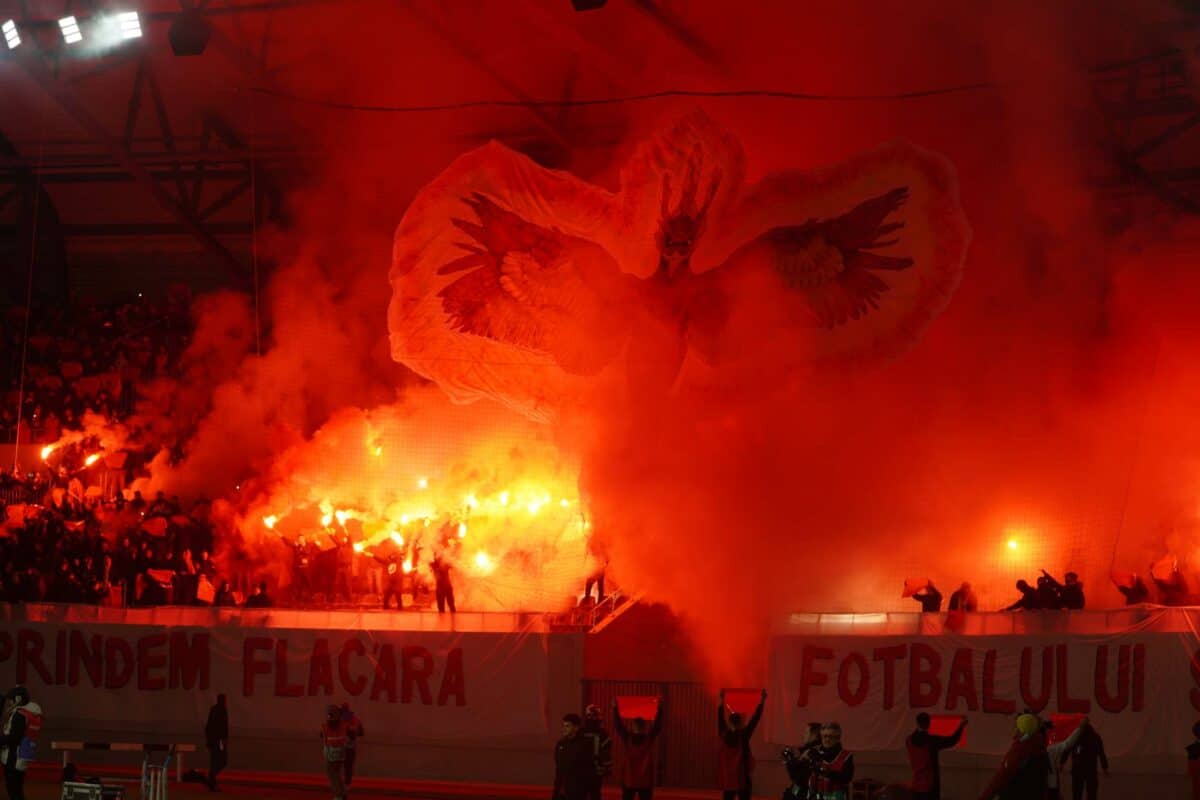 VIDEO FOTO Show total și atmosferă ca în Champions League la Sibiu - Imagini superbe de la inaugurarea stadionului „Municipal”