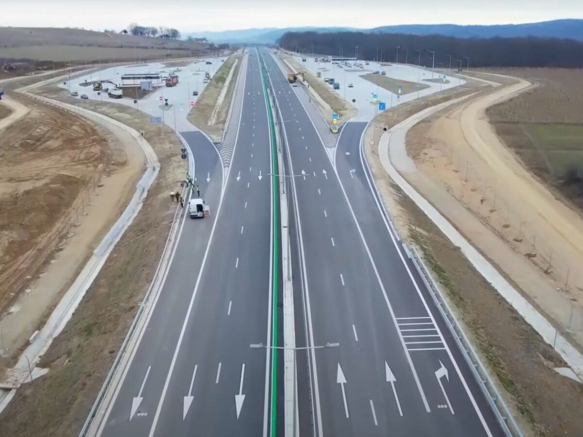 VIDEO A fost inaugurată autostrada Sibiu - Boița. Fără niciun ministru la deschidere - Cum arată cei 13 kilometri puși joi în circulație