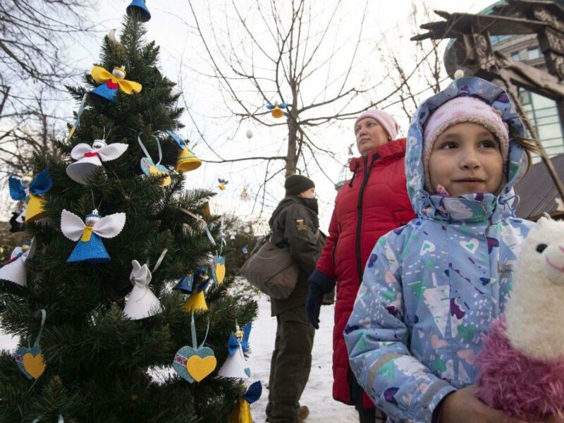 ucraina renunță la crăciunul pe rit vechi și îl sărbătoresc „în avans”, pentru a se distanța de rusia