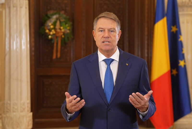 video mesajul președintelui iohannis de anul nou - "privim cu încredere către 2023"