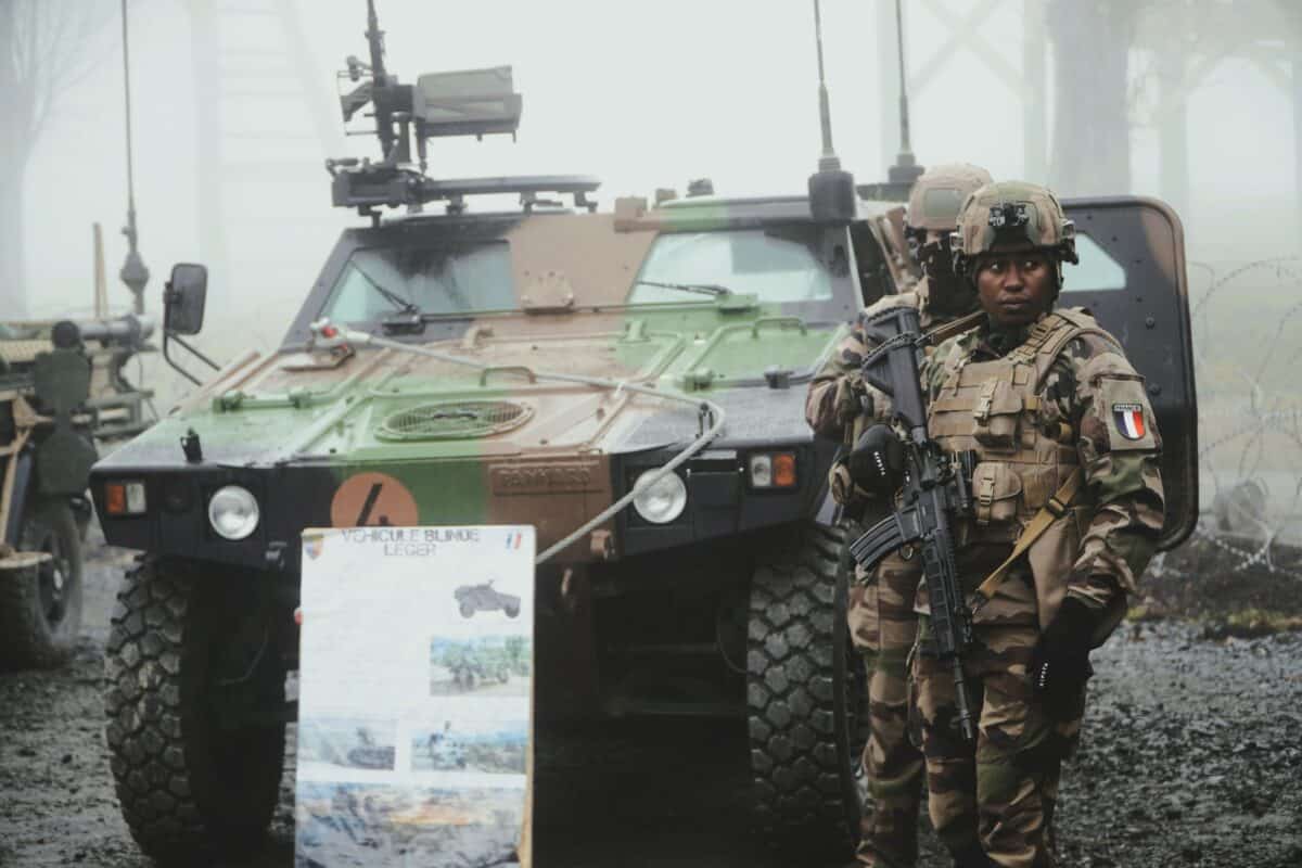 video foto tehnică militară ultramodernă folosită în exercițiul nato de la sibiu - au participat peste 1000 de militari