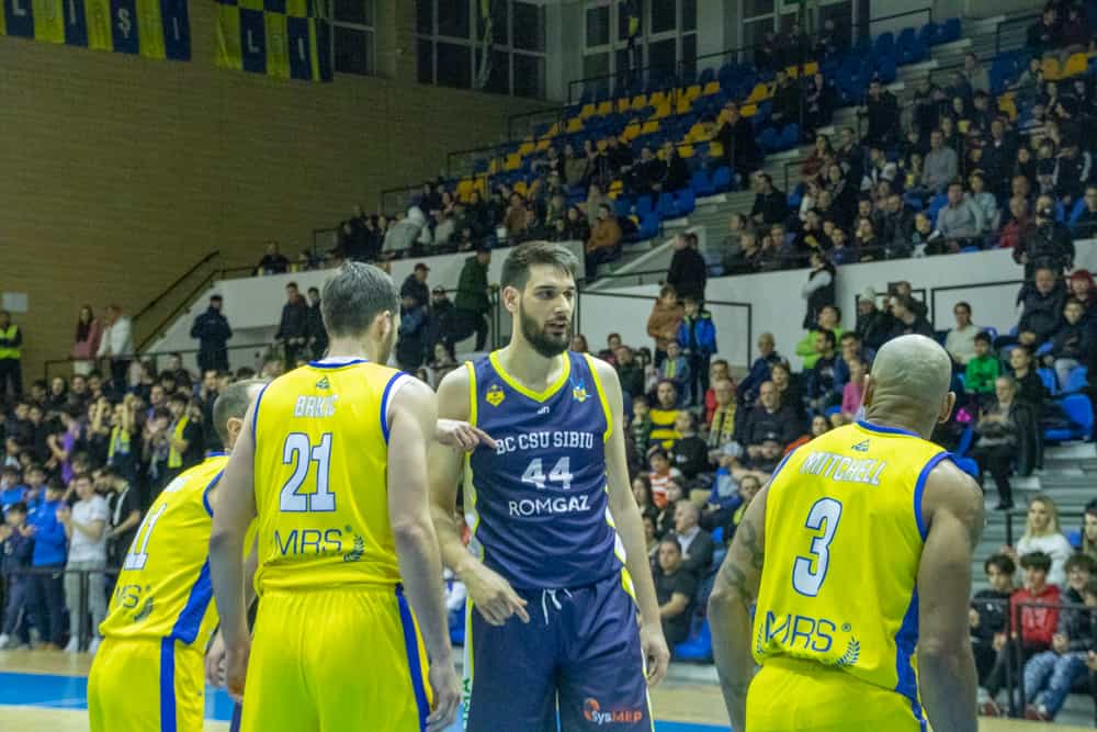 EXCLUSIV - Pivotul CSU Sibiu, Rareș Uță: ”O să fac tot ce îmi stă în putință ca să ne calificăm în play-off, pe un loc cât mai bun”