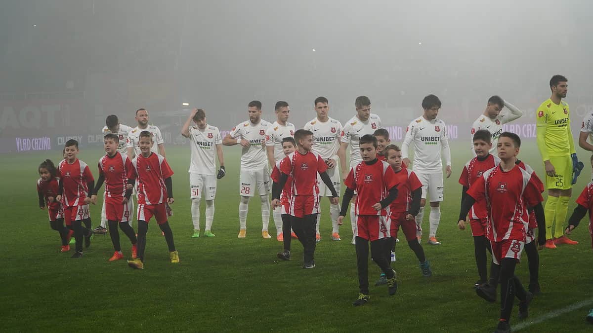 Sibiul, înfrângere nemeritată cu FCSB - FC Hermannstadt a “murit” frumos GALERIE FOTO