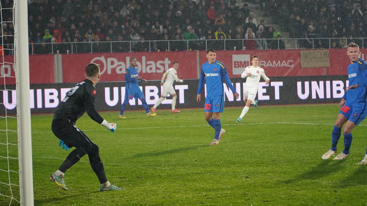 Sibiul, înfrângere nemeritată cu FCSB - FC Hermannstadt a “murit” frumos GALERIE FOTO