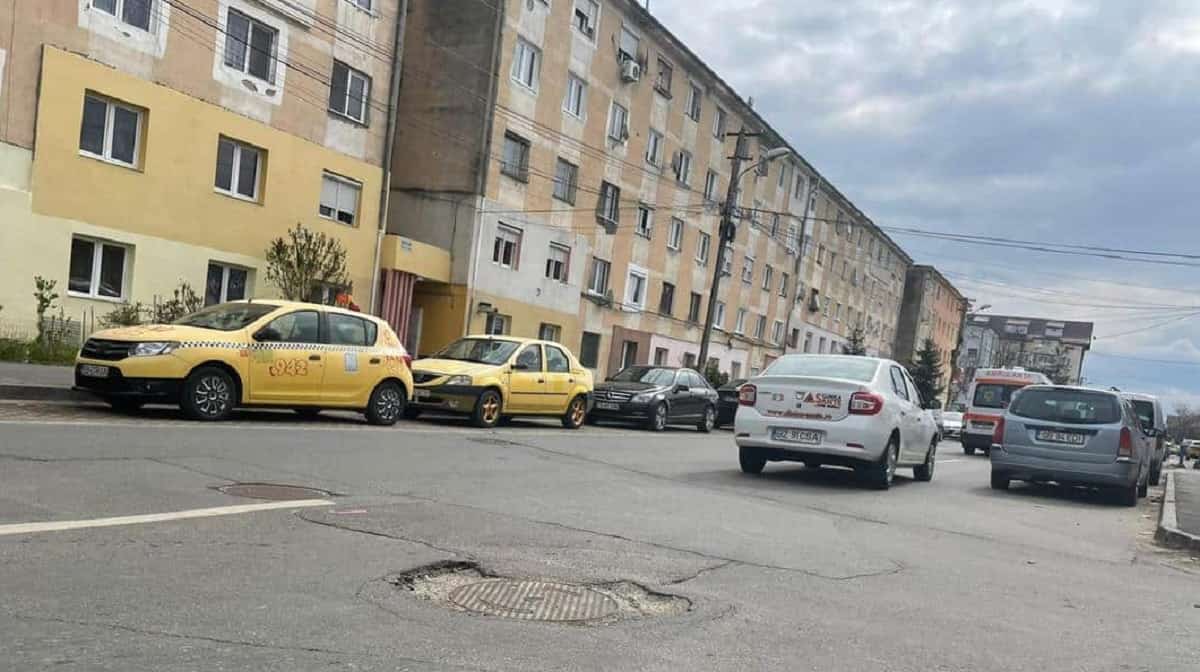 peste 200 de petiții, adresate primăriei sibiu în ultimele șase luni - cele mai multe vizează repararea străzilor