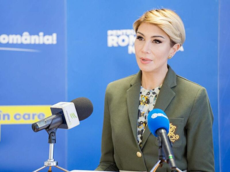 raluca turcan despre ziua muncii - ”discuții despre mici și bere. nimic despre drepturile celor care muncesc”