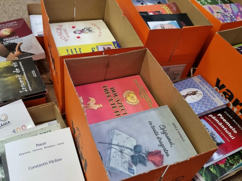 Campanie de colectare de carte pentru Republica Moldova - Au fost donate peste 800 de volume la biblioteca Astra din Sibiu