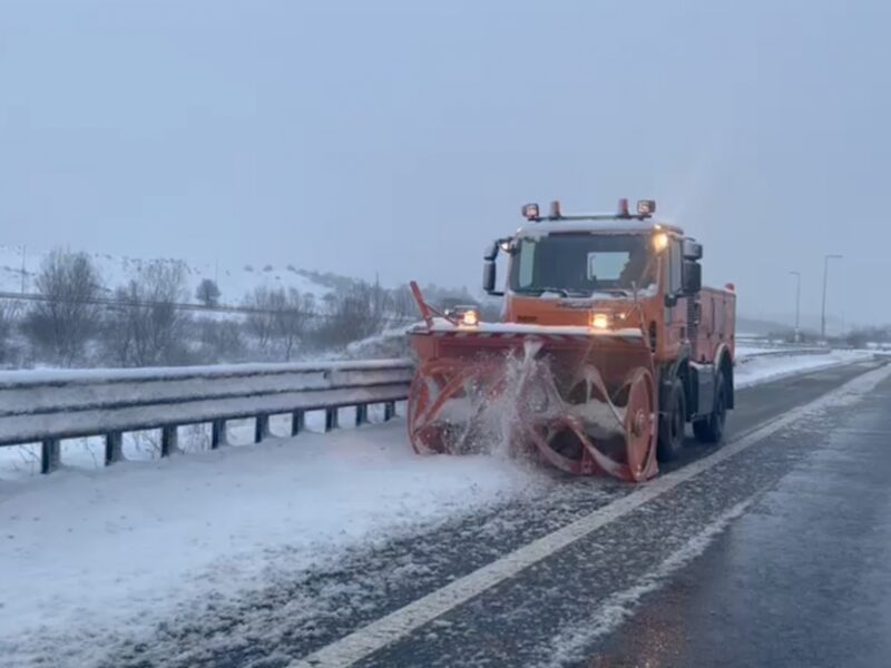 UPDATE VIDEO: S-a reluat circulația pe autostradă, între Cunța și Cisnădie - Traficul e închis până la Boița