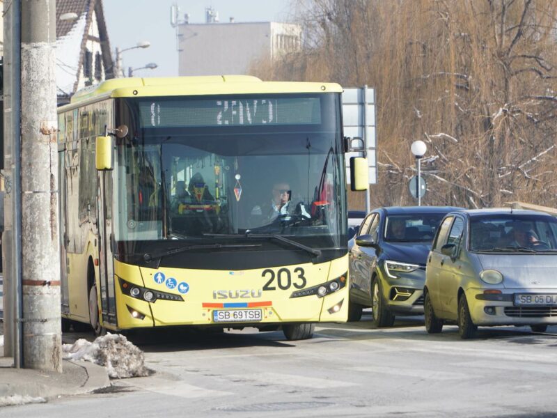 șoferii de la tursib suspendă protestul. vor primi primele de crăciun