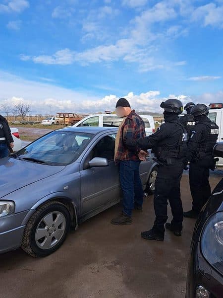 video: individul care a înjurat și amenințat un polițist din sibiu, cercetat pentru ultraj