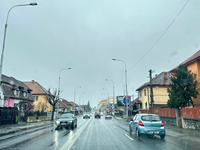 foto lapoviță la sibiu - se circulă în condiții de carosabil umed în județ