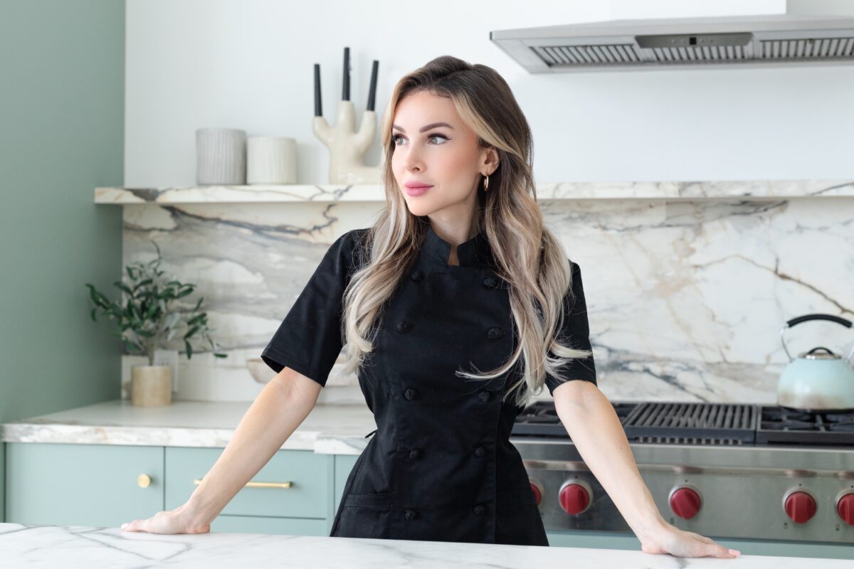 Povestea sibiencei care a renunțat la stomatologie pentru patiserie – Alina se ”școlește” la celebrul institut „Le Cordon Bleu” din Paris