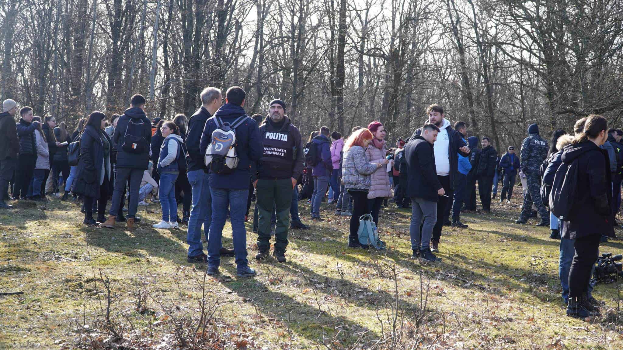 update foto: studenta dispărută, căutată prin pădurea dumbrava - peste 300 de oameni cercetează zona alături de polițiști