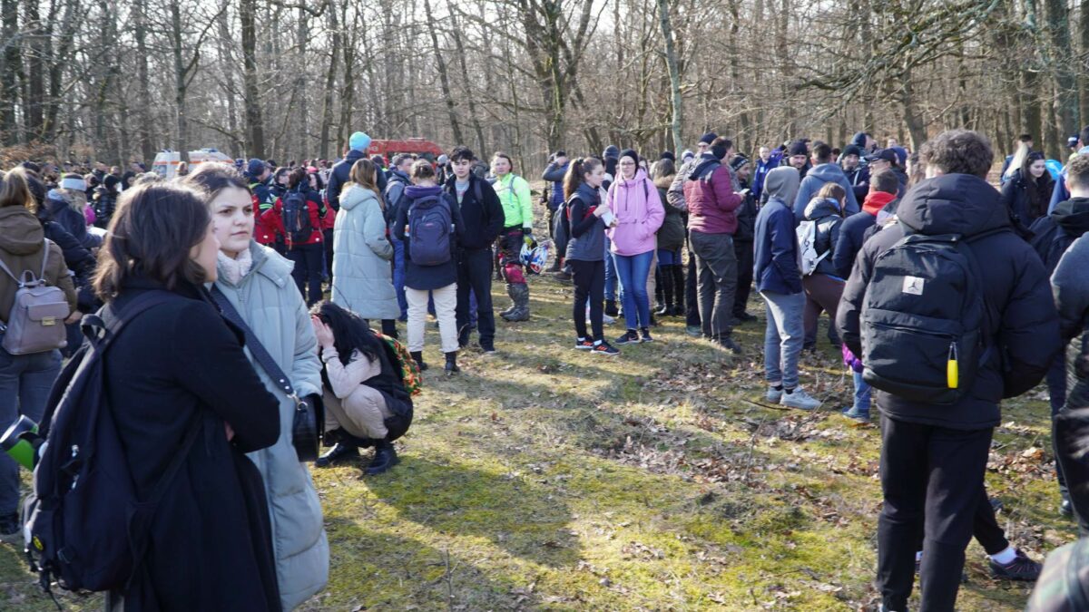 update foto: studenta dispărută, căutată prin pădurea dumbrava - peste 300 de oameni cercetează zona alături de polițiști