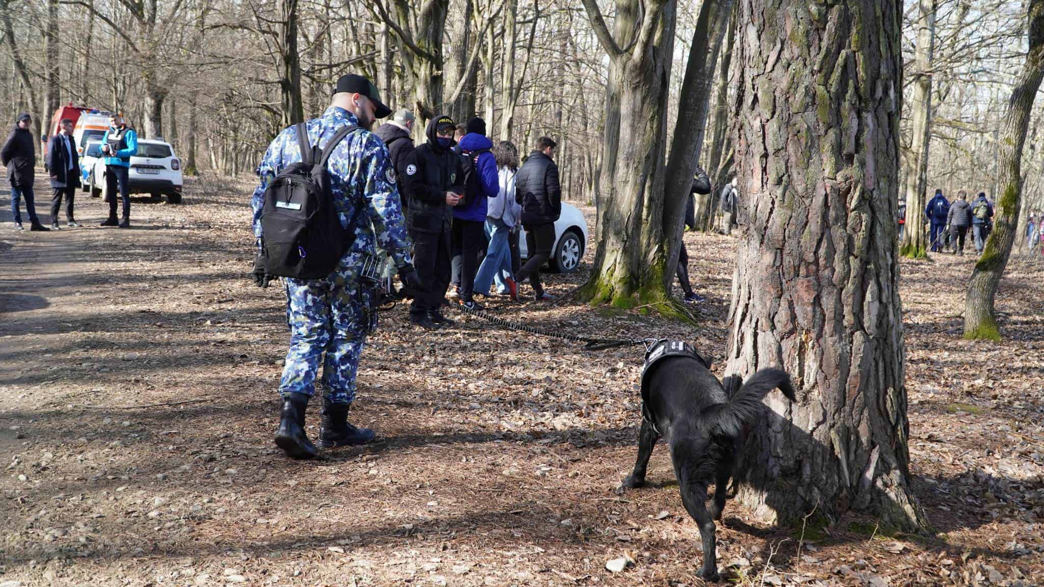 update foto: studenta dispărută, căutată prin pădurea dumbrava - peste 300 de oameni cercetează zona alături de polițiști