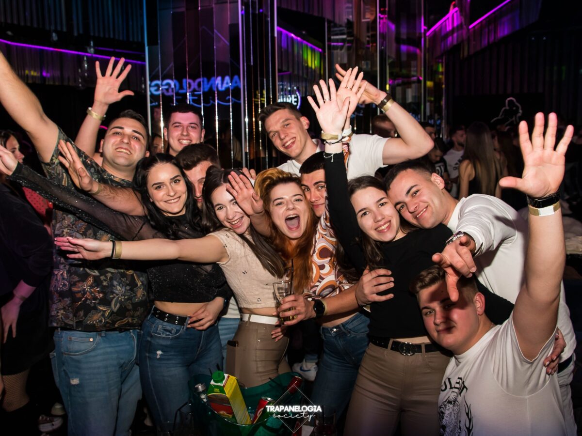 petreceri cu ritmuri balcanice la liquid - balkan party și manelo fiesta, vineri și sâmbătă