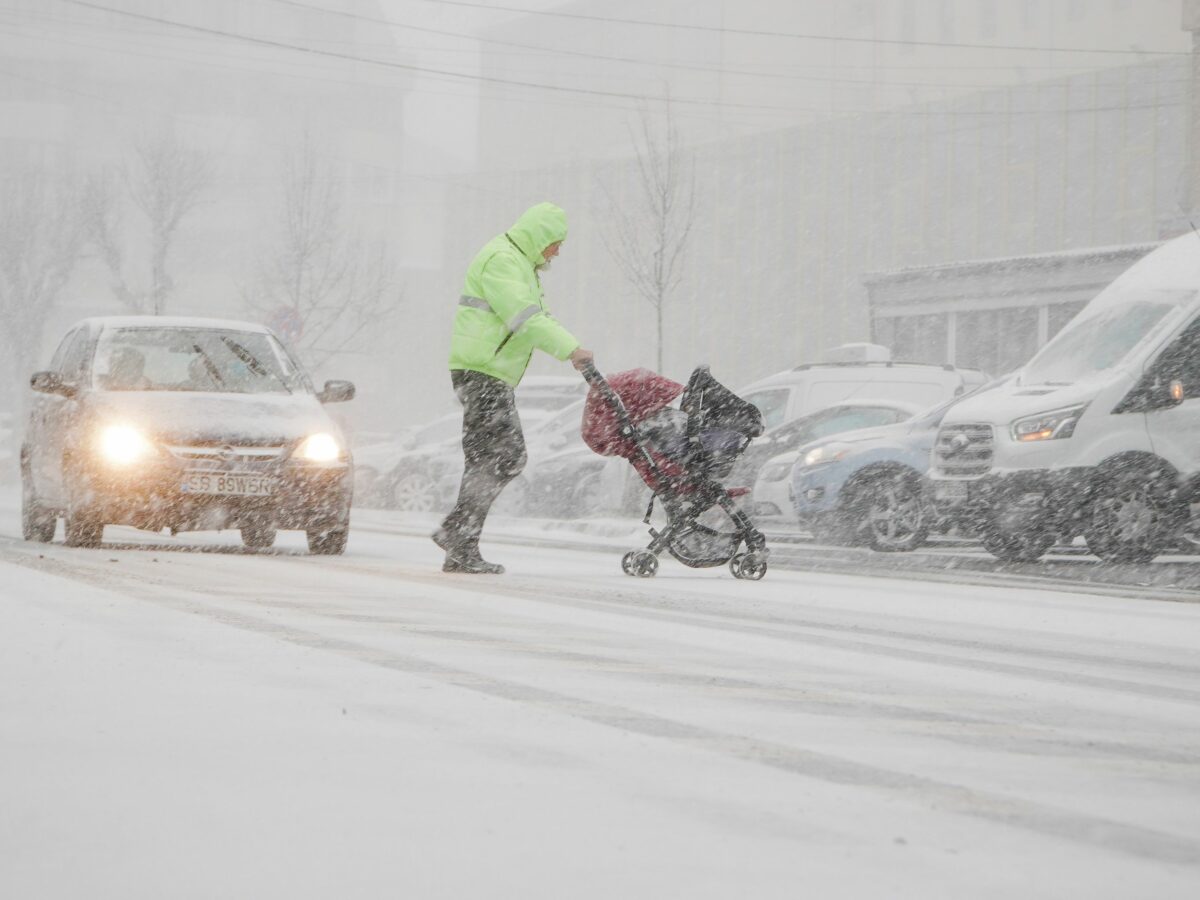 foto video ninsoare abundentă și viscol, miercuri dimineață la sibiu - meteorologii ne dau însă vești bune