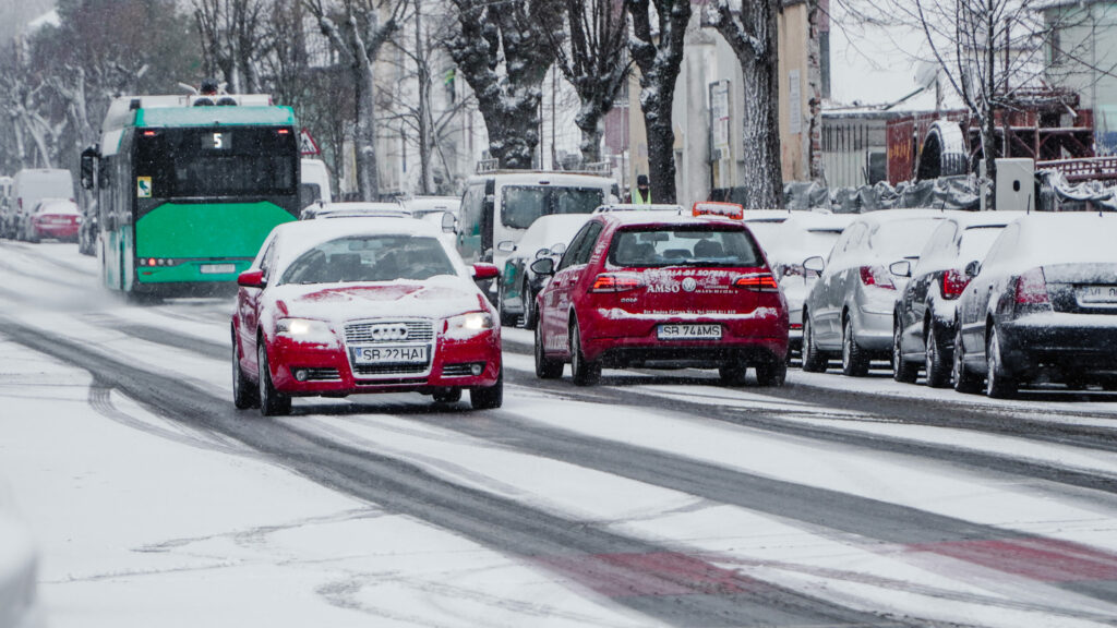 foto video ninsoare abundentă și viscol, miercuri dimineață la sibiu - meteorologii ne dau însă vești bune