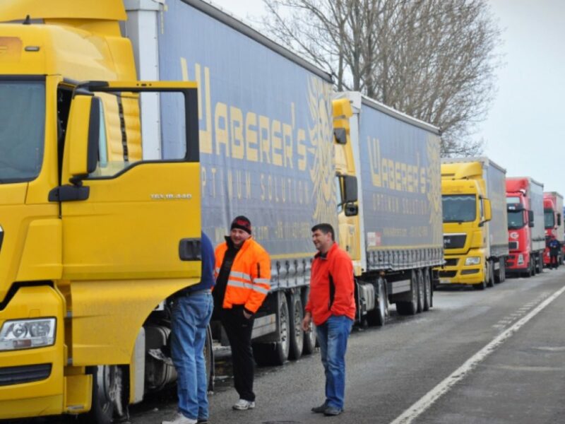 Semnal de alarmă tras de firmele de transport - Volumul de mărfuri este în scădere