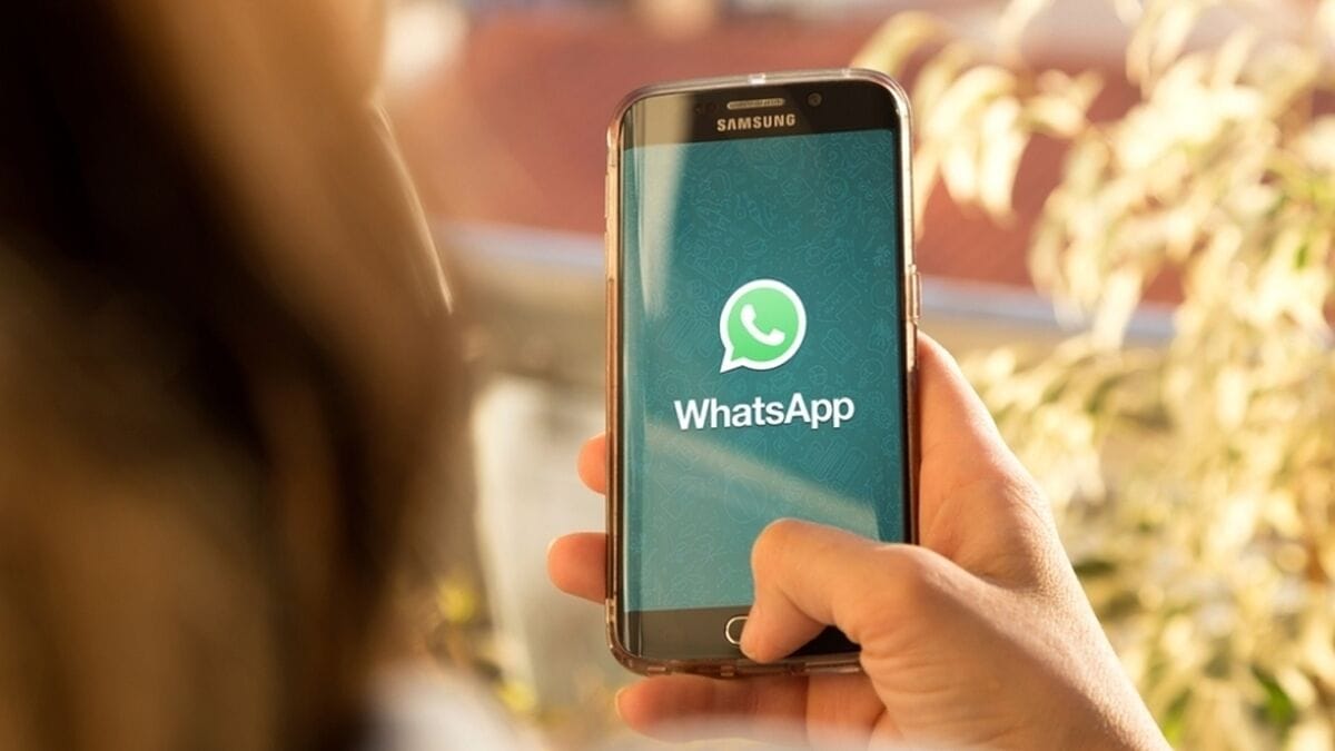 whatsapp are o nouă funcție - un număr de telefon poate fi folosit pe patru dispozitive