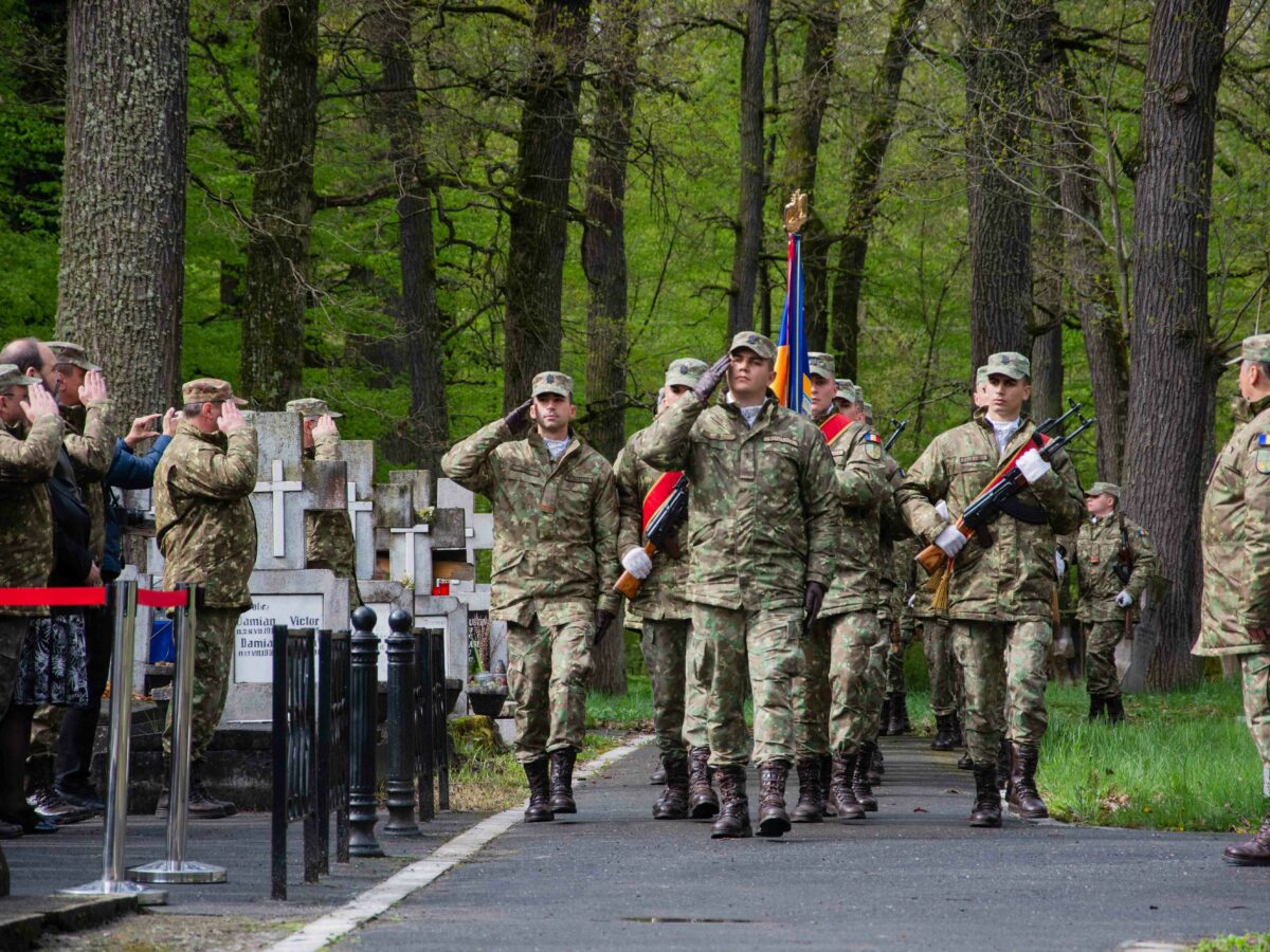 depuneri de coroane și flori, sâmbătă la sibiu de ziua veteranilor de război