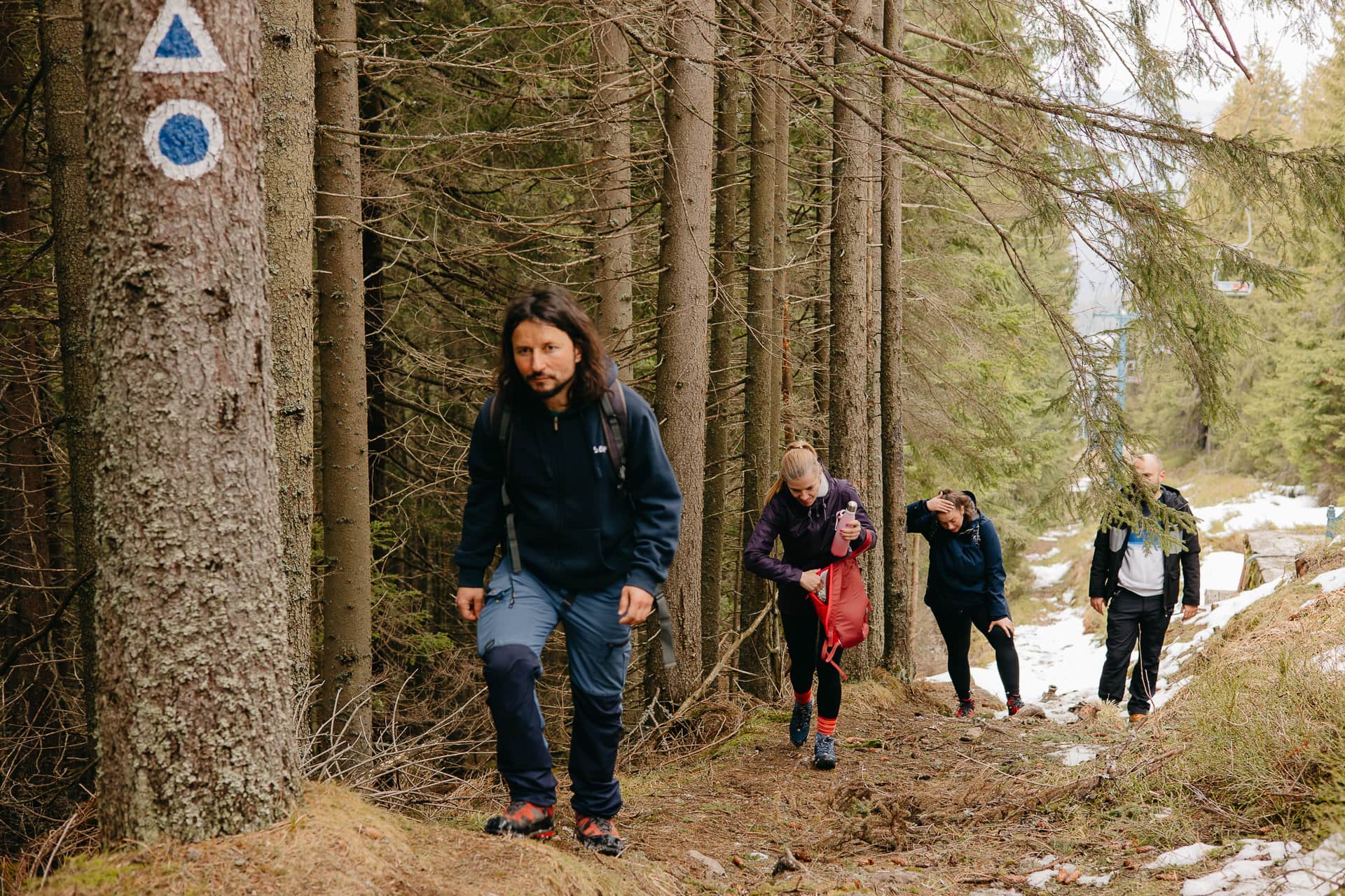 Ecologizarea Stațiunii Păltiniș la cea de-a patra ediție a Drumețeniei - drumeție pentru curățenie