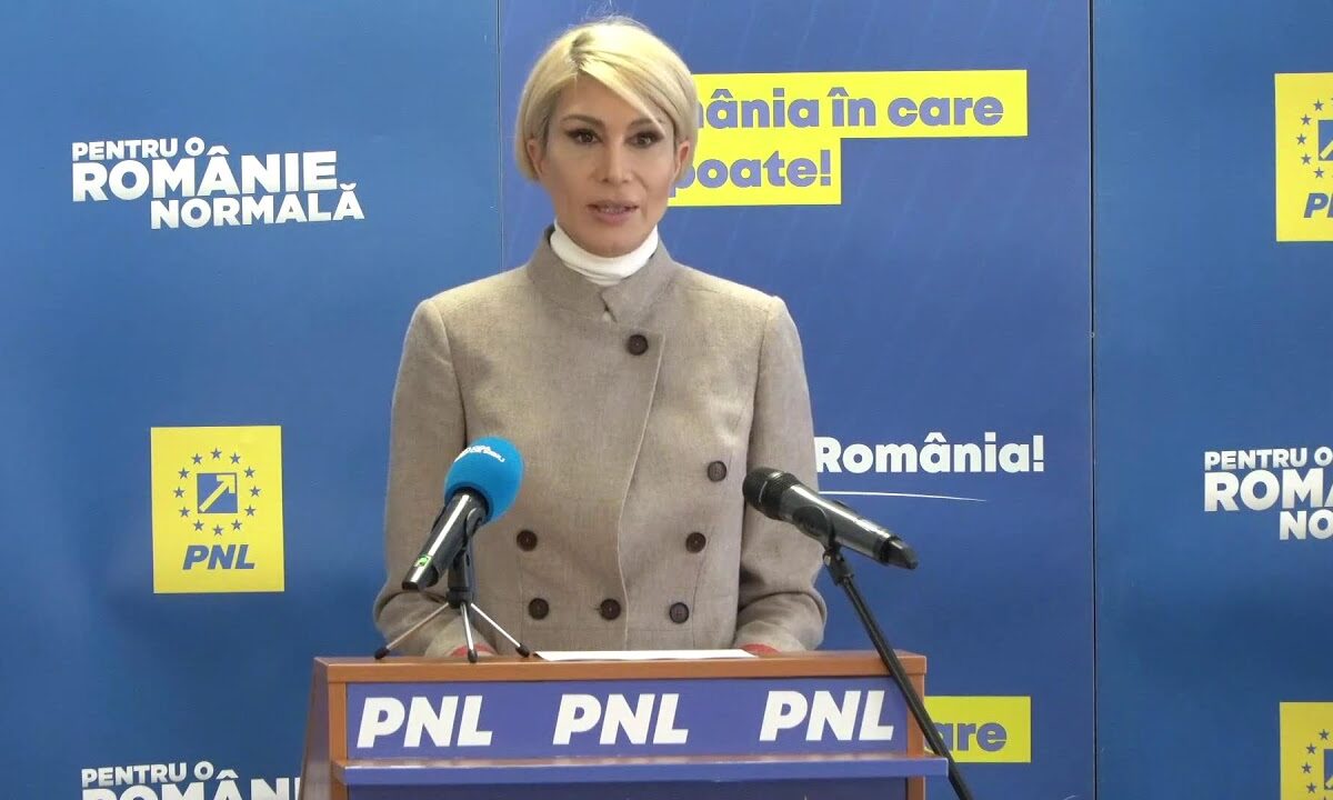 Credite avantajoase pentru studenți, garantate de stat. Raluca Turcan: ”Sumele vor putea fi înapoiate în 10 ani, la o dobândă foarte avantajoasă” (C.P)