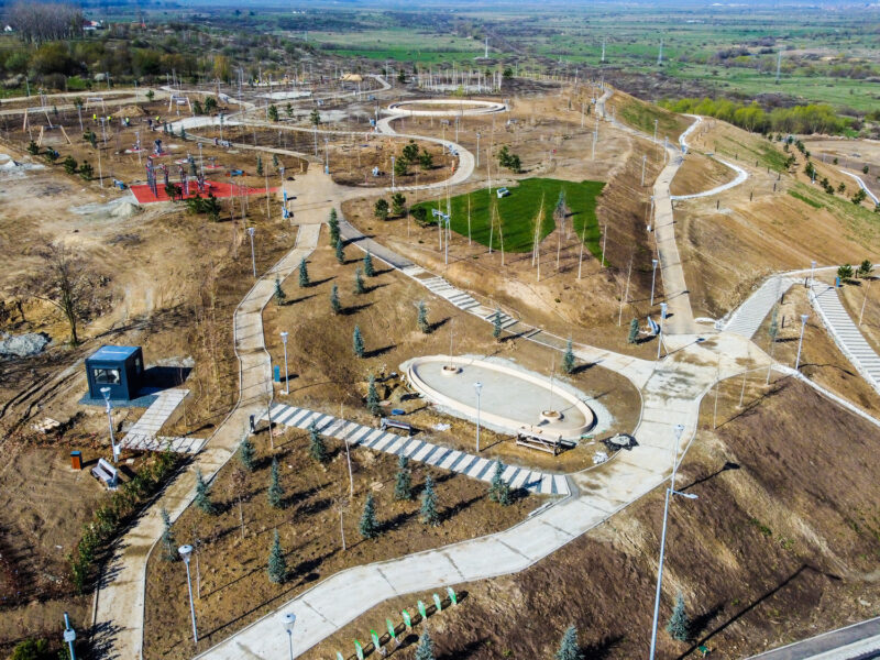 video: cum arată cel mai nou parc al sibiului - muncitorii pun la punct ultimele detalii în „belvedere”