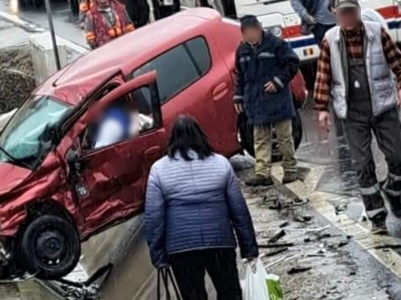 video foto: accident grav la șeica mare - șofer de 77 de ani, dus în comă la spital