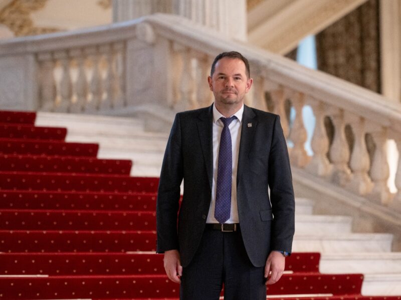 reacția usr sibiu după demisia senatorului claudiu mureșan din partid