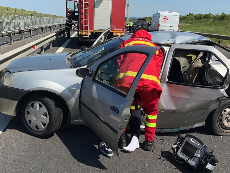 accident grav pe autostradă între săliște și apoldu de jos - șofer în comă, dus la spital