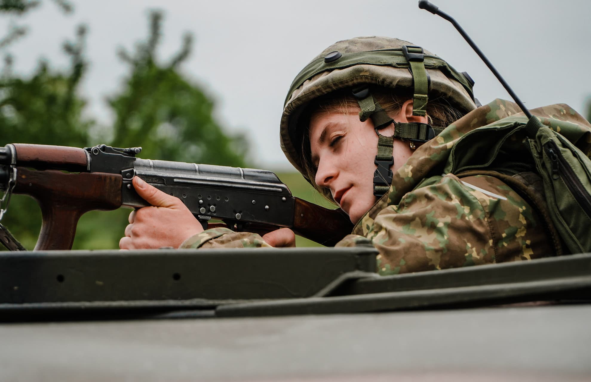 Reportaj - O zi de antrenamente alături de studenții de la AFT - Elicoptere militare în acțiune la poligonul din Daia (VIDEO FOTO)