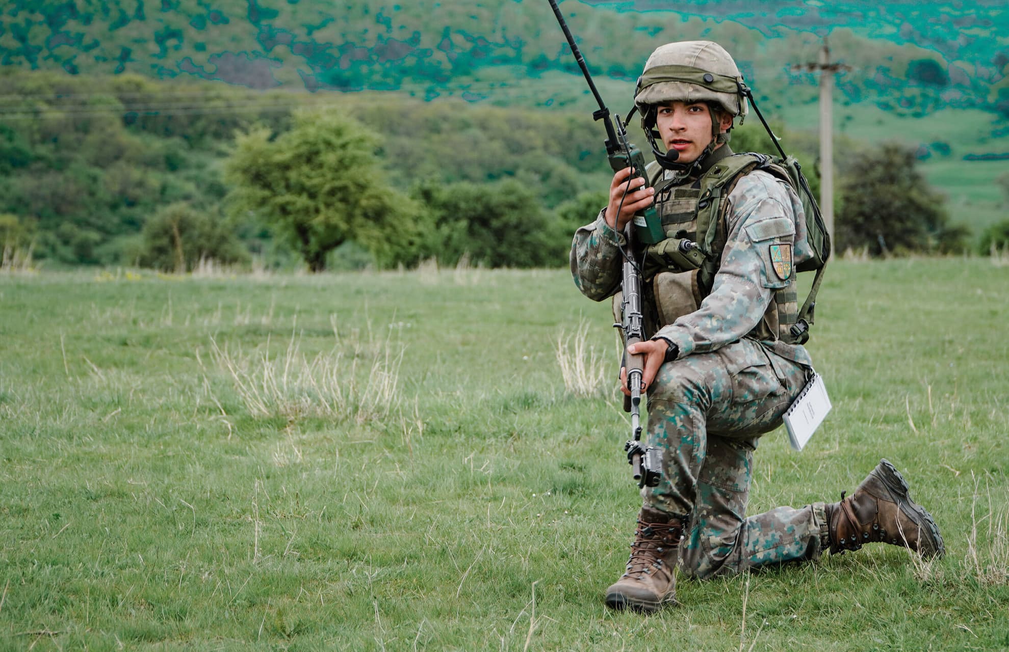 Reportaj - O zi de antrenamente alături de studenții de la AFT - Elicoptere militare în acțiune la poligonul din Daia (VIDEO FOTO)