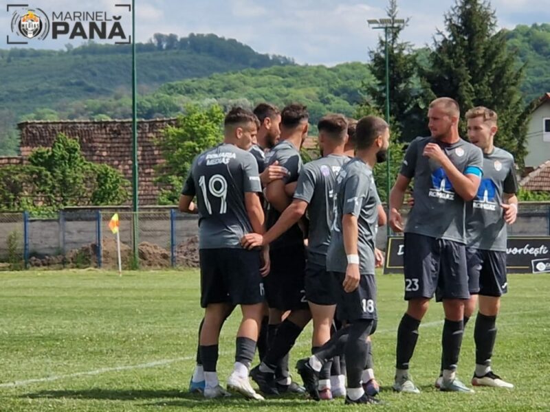 mediaș și inter sibiu au câștigat detașat - adrian cîrstean a marcat golul etapei în liga 4